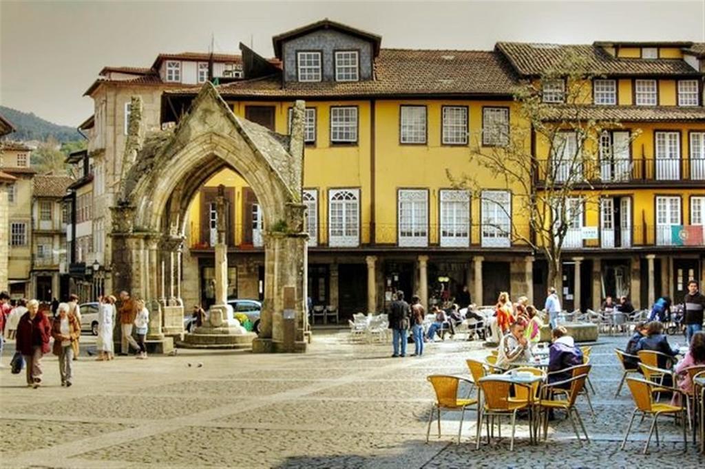Gasthaus Casa Do Piano Longos Exterior foto